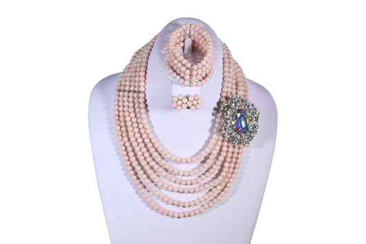 Elegant Pink Pearl Necklace