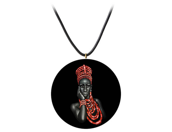 Jide-Gear-Wood-Round-Circle-Queen-Necklace